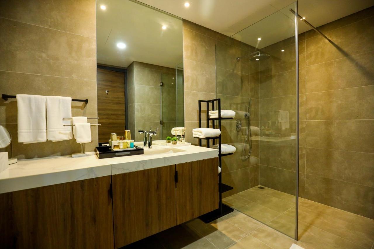 Charthouse Bahrain Hotel Al-Manamah Bagian luar foto