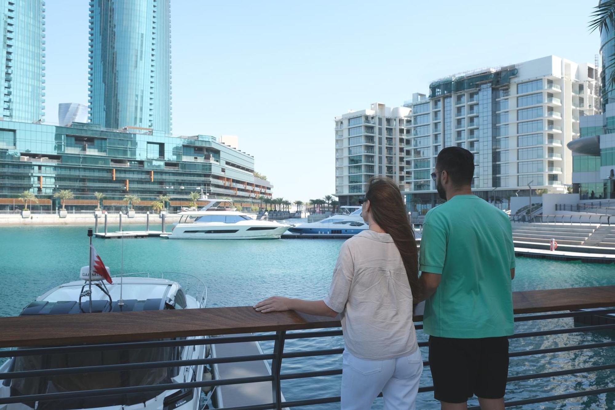 Charthouse Bahrain Hotel Al-Manamah Bagian luar foto Marina Walk